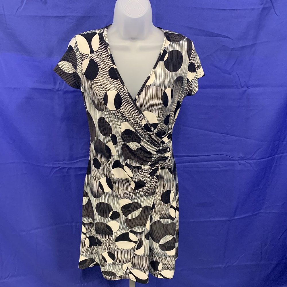 Mlle Gabrielle Black & White Dot Dress Classy S
